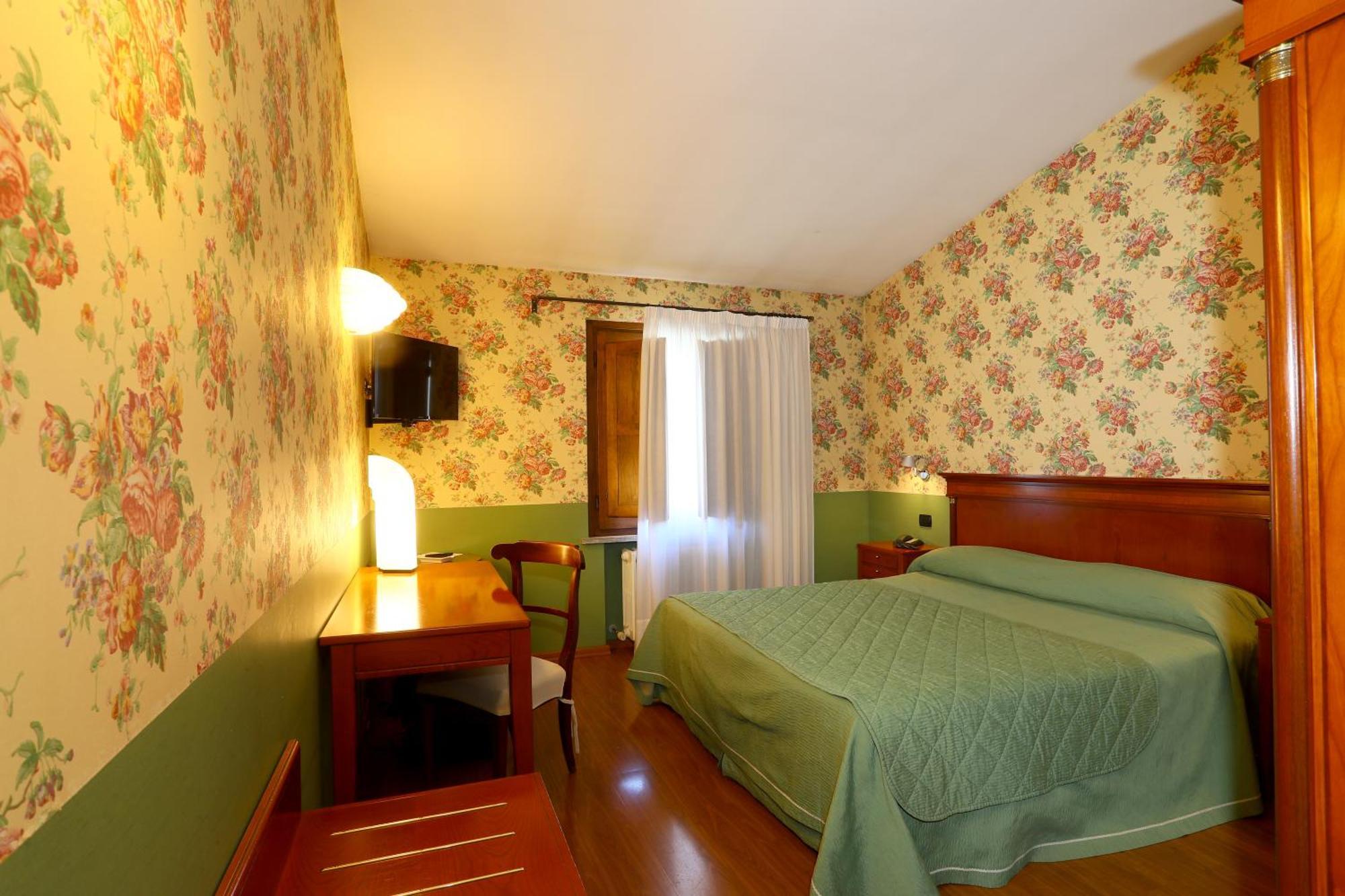 Locanda Stella D'Oro Soragna Zewnętrze zdjęcie